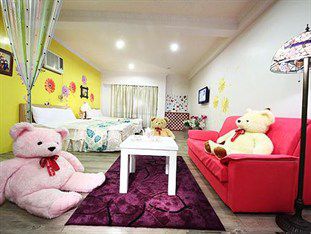 Love In Pearl Hostel Yilan Ngoại thất bức ảnh